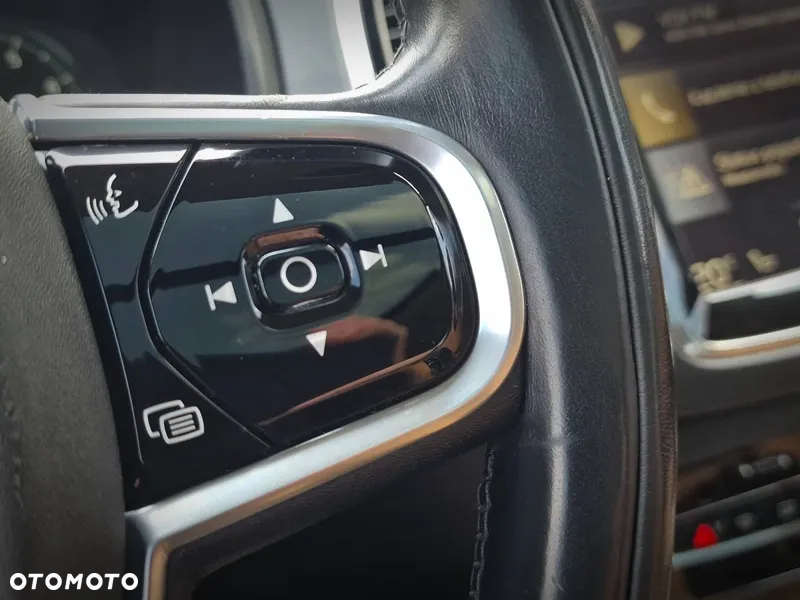 Volvo XC 90 T6 AWD Momentum 7os - 29