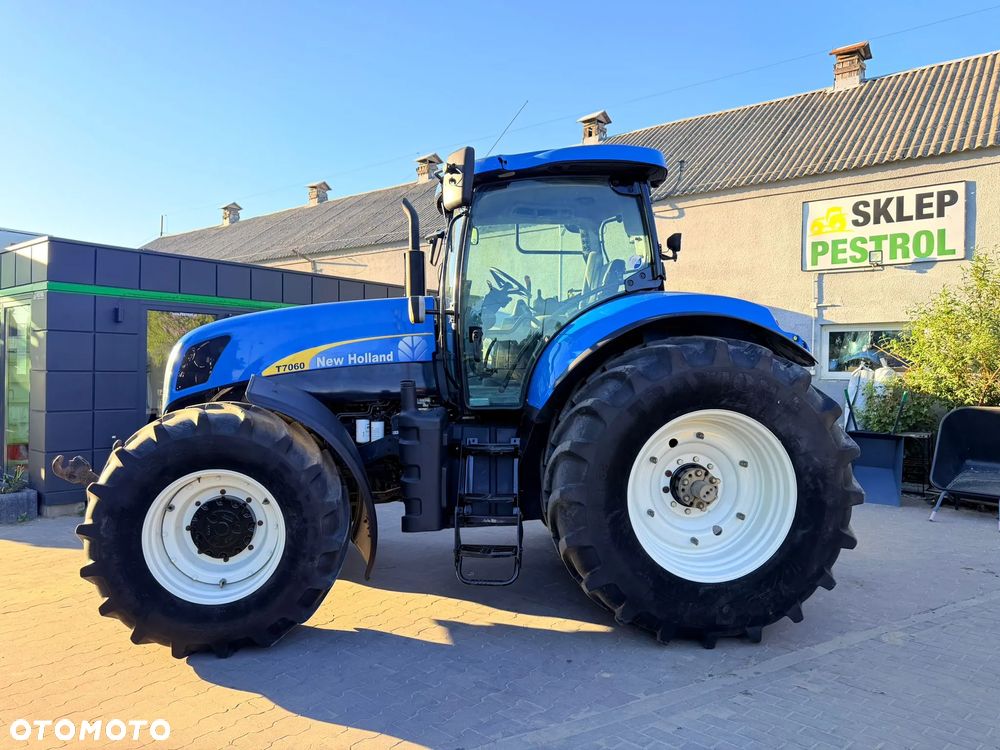 New Holland T7060 - 3