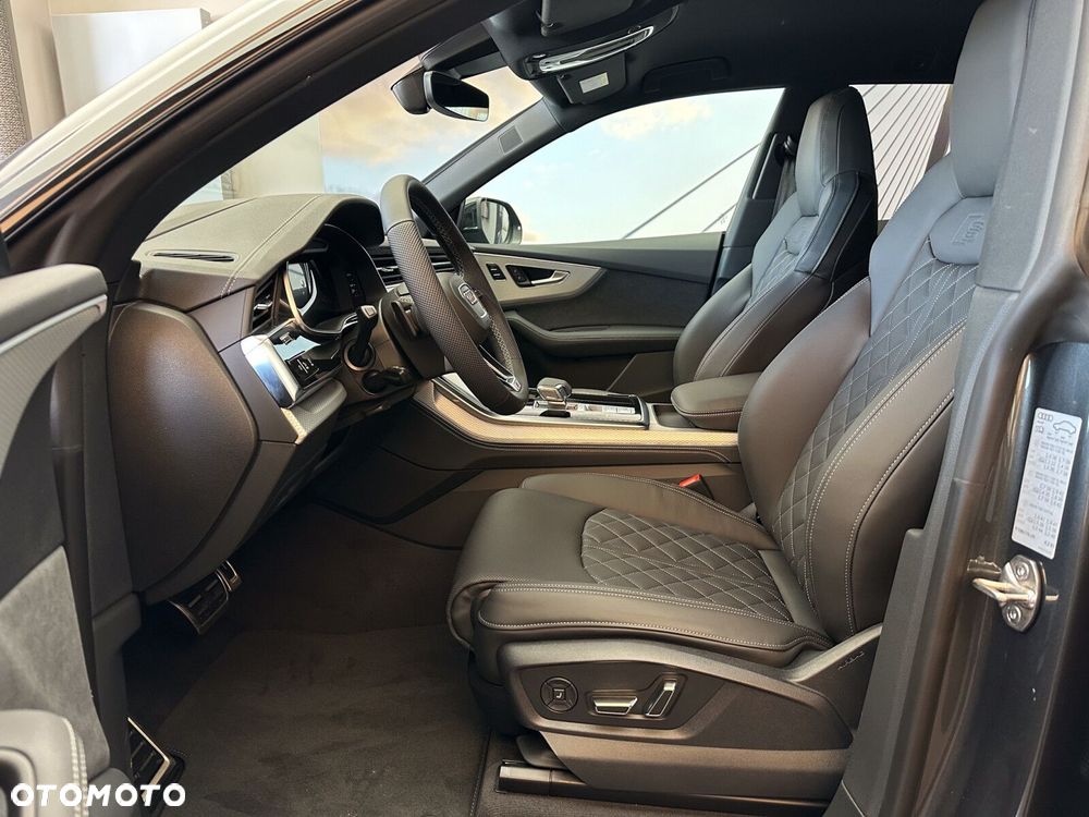 Audi SQ8 - 22
