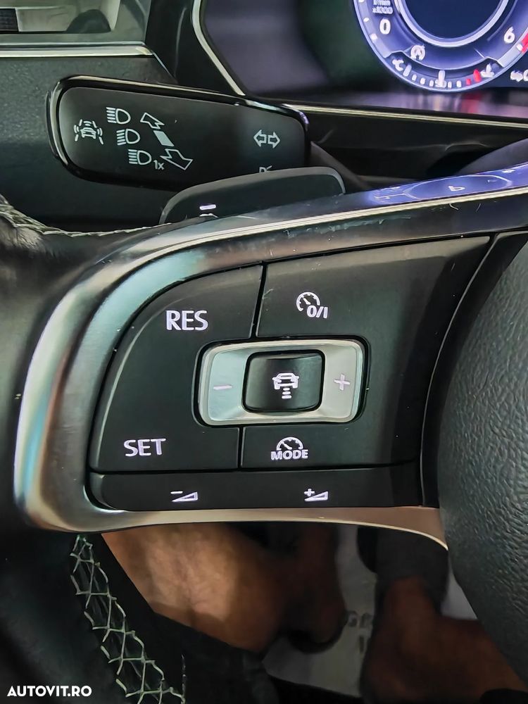 Volkswagen Tiguan - 27
