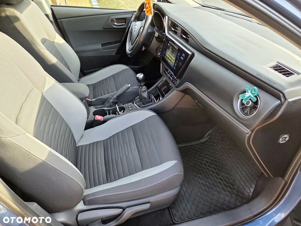 Toyota Auris 1.2 Turbo Edition S+ - 27