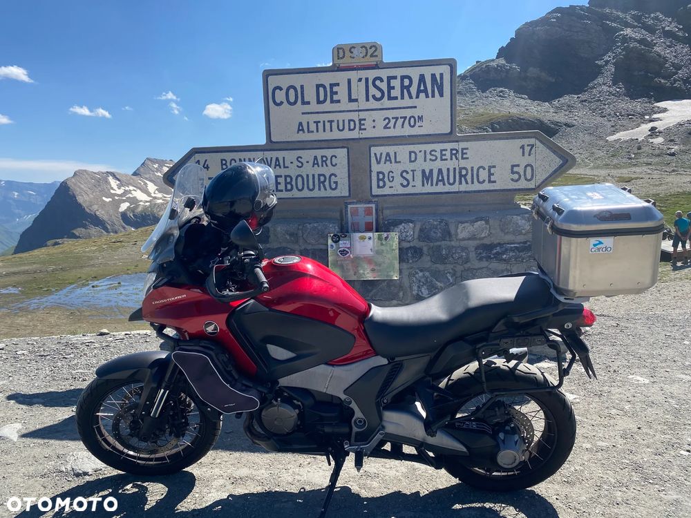 Honda VFR - 13