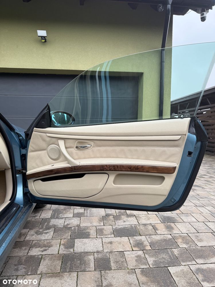 BMW Seria 3 320d - 15