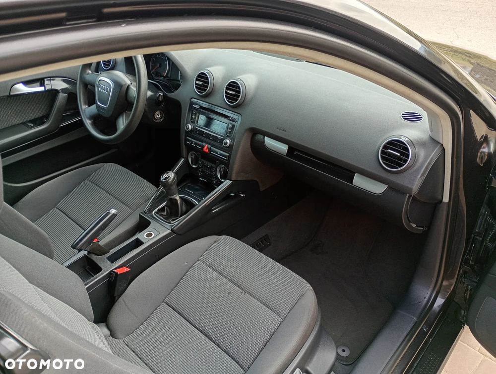 Audi A3 3-drzwiowe 1.6 Ambition - 5