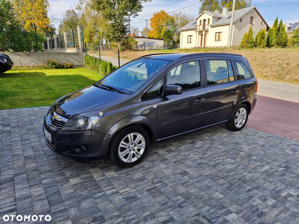 Opel Zafira - 2