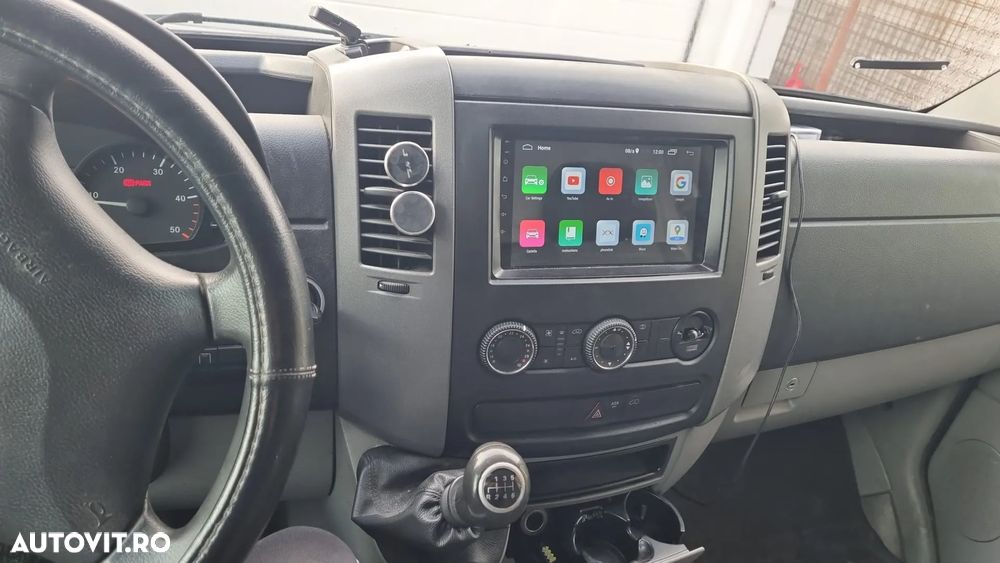 Mercedes-Benz Sprinter - 13