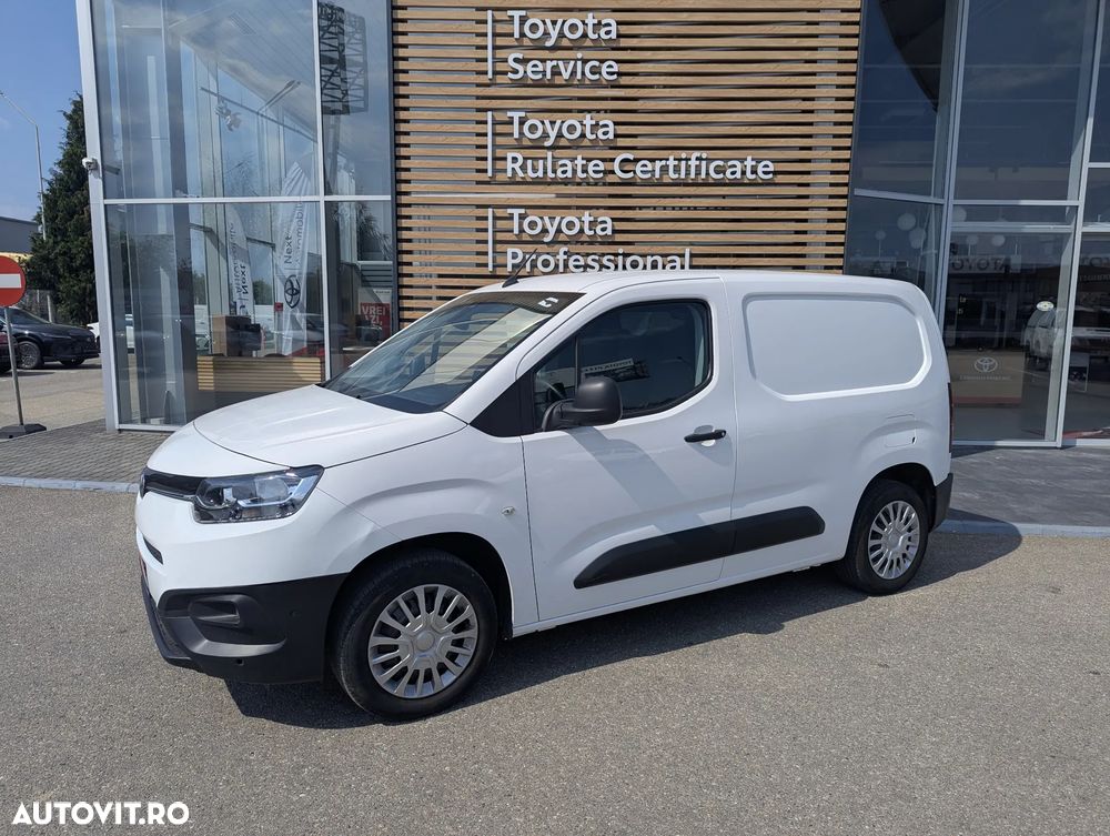 TOYOTA Proace 2021
