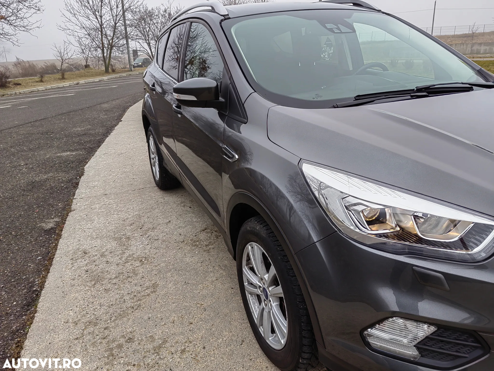 Ford Kuga 2.0 TDCi 4WD Titanium - 5