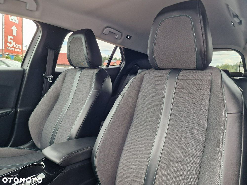 Peugeot 2008 1.5 BlueHDi Allure S&S EAT8 - 12