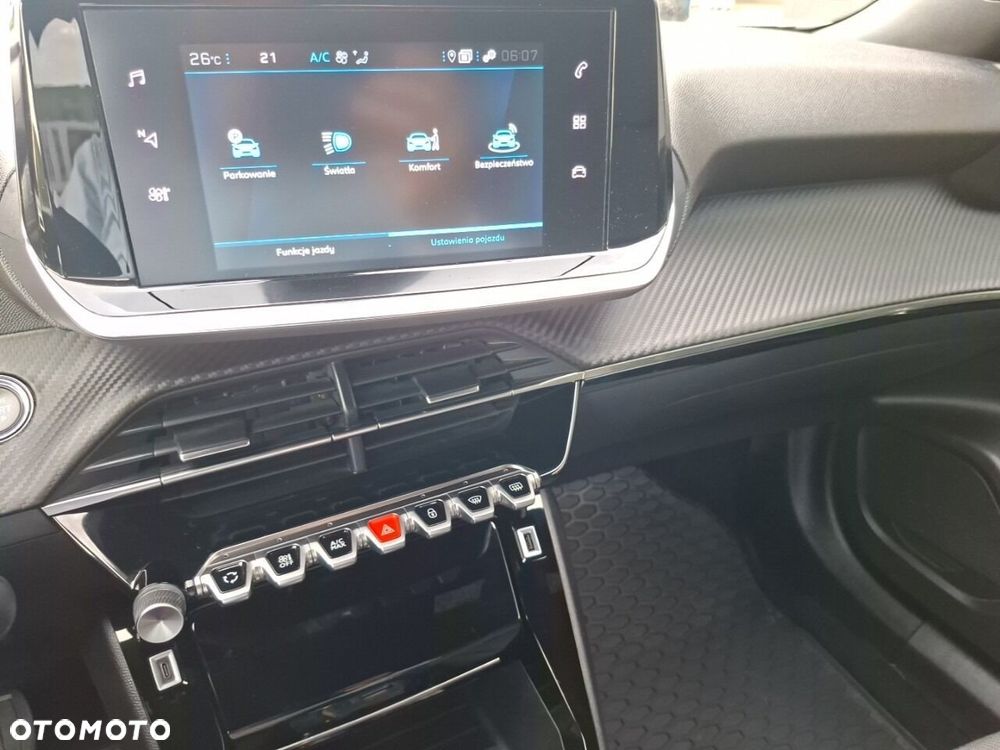 Peugeot 2008 1.2 PureTech Allure S&S EAT8 - 26
