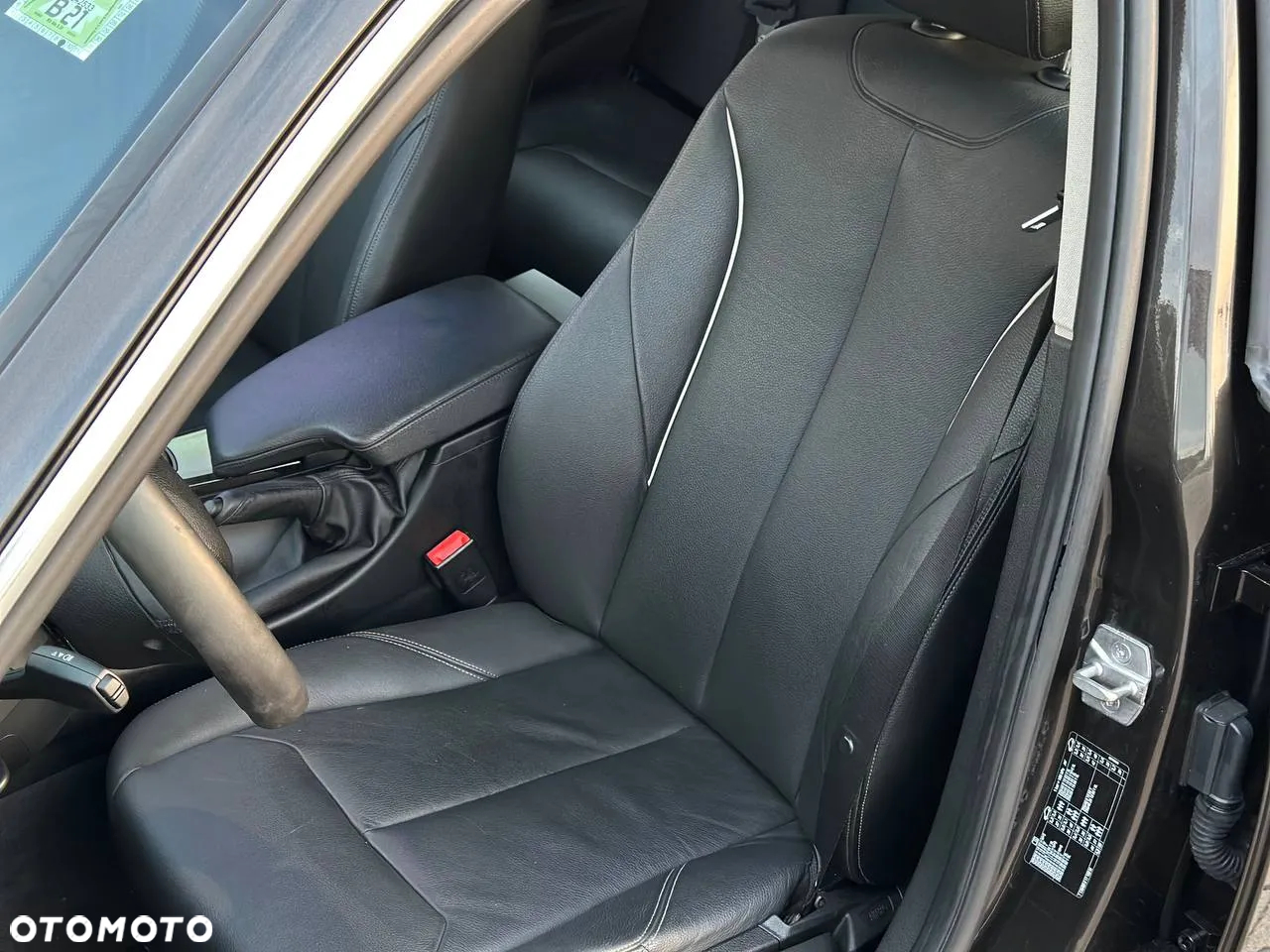 BMW Seria 3 318d Luxury Line - 6