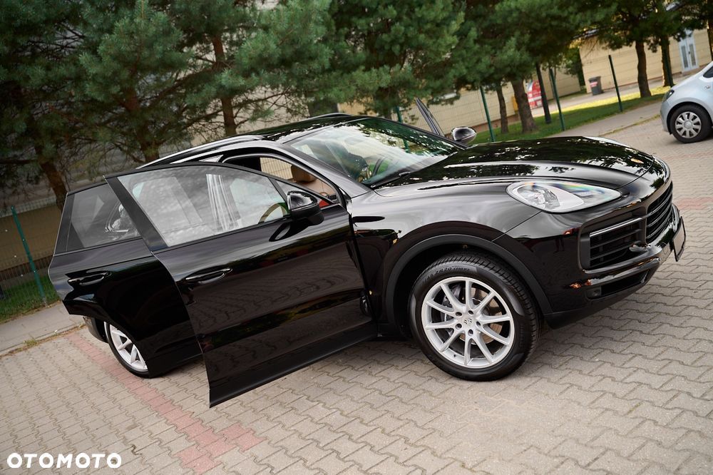 Porsche Cayenne - 16