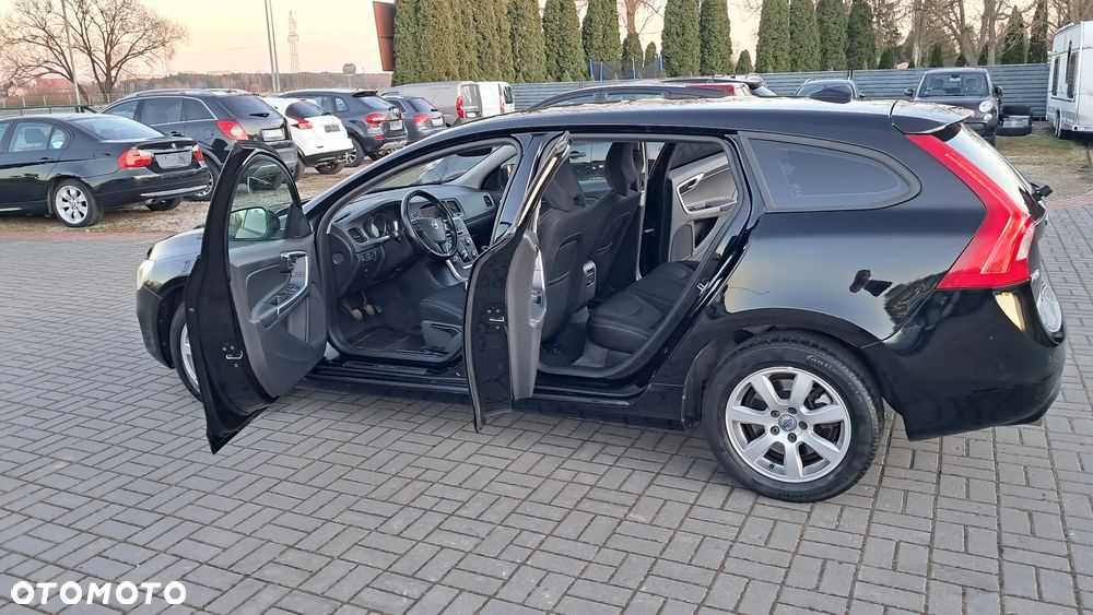Volvo V60 D3 Base - 9