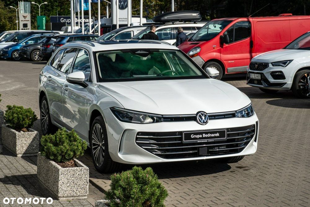 Volkswagen Passat - 4