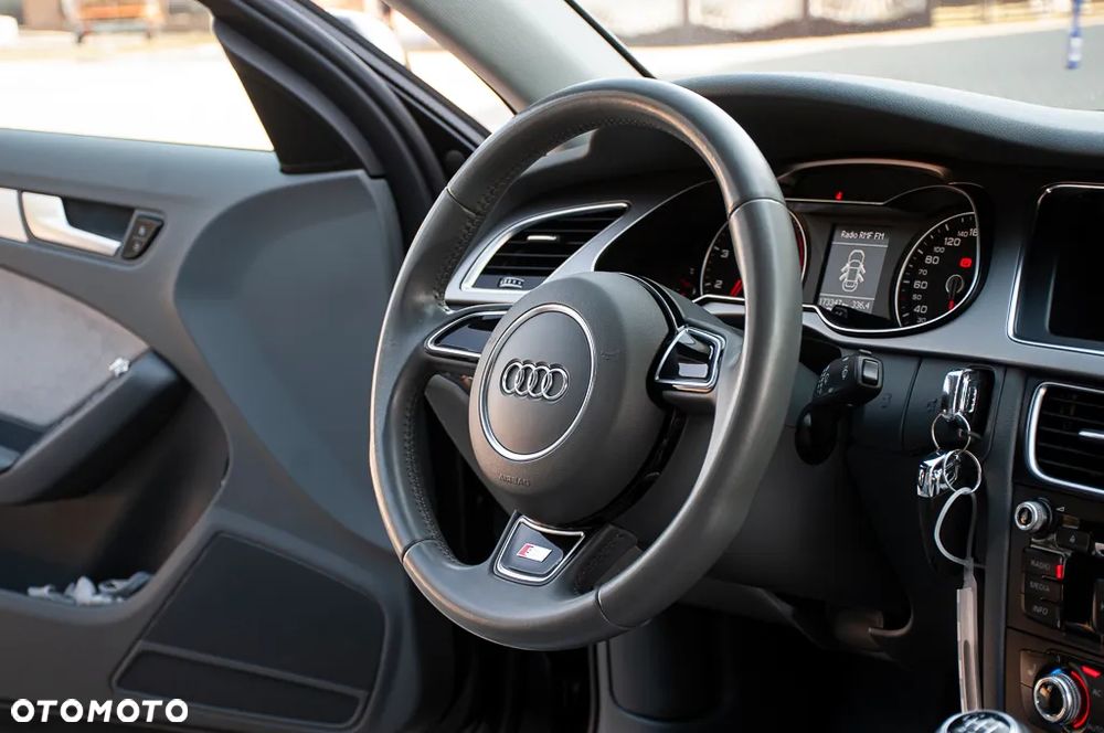 Audi A4 Limousine 1.8 TFSI S line Sportpaket - 31