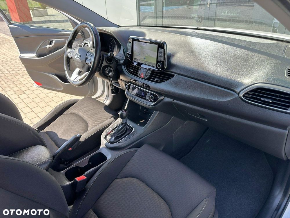 Hyundai i30 1.4 T-GDI DCT YES - 18