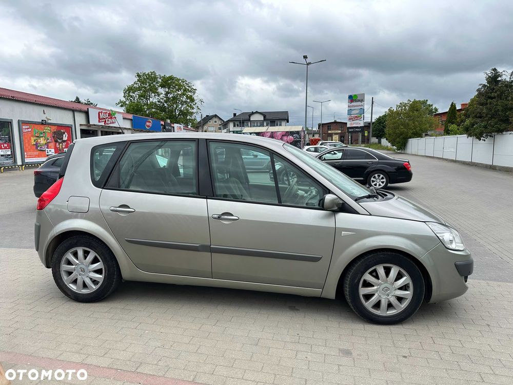 Renault Scenic - 5