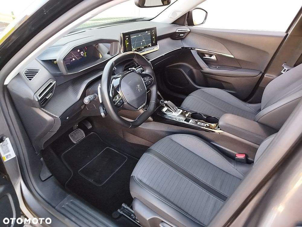 Peugeot 2008 PureTech 130 EAT8 Allure - 8