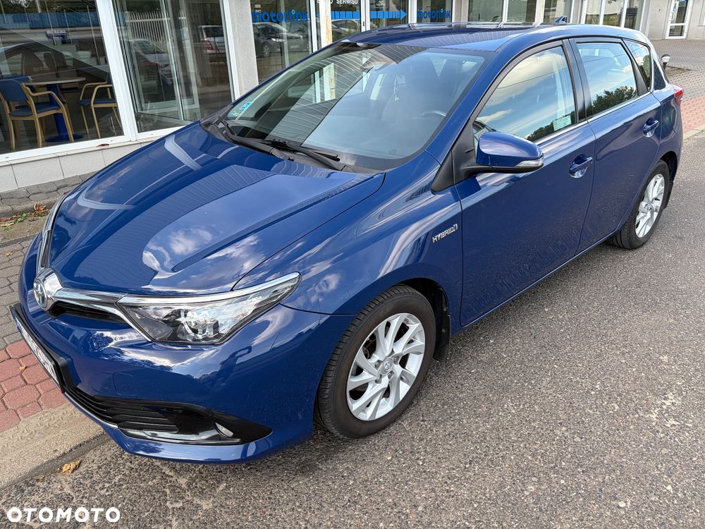 Toyota Auris - 1
