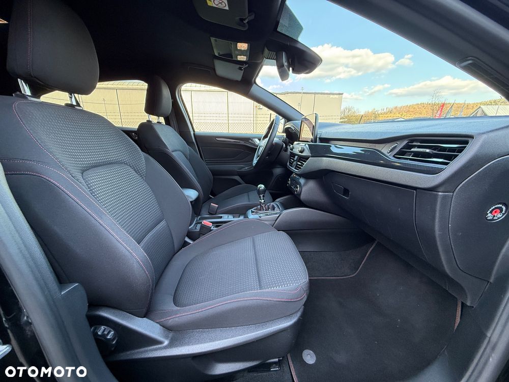 Ford Focus 1.0 EcoBoost ST-Line - 23