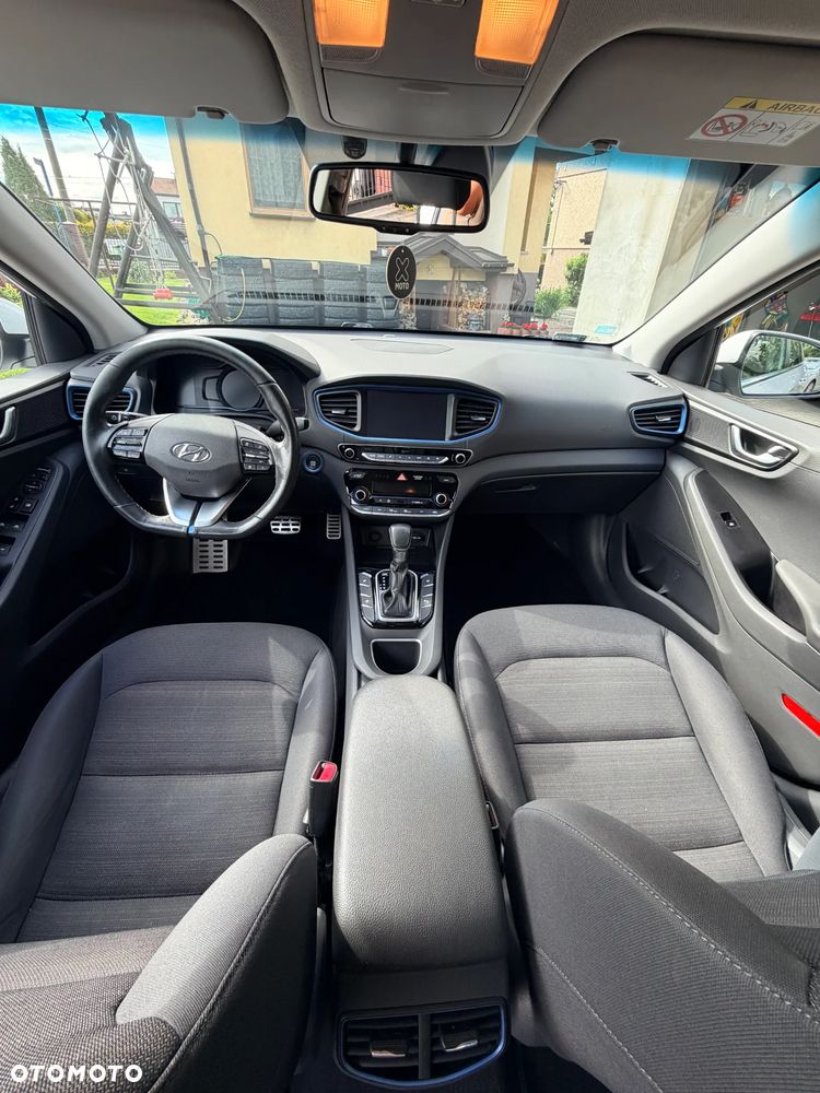 Hyundai IONIQ Hybrid Platinum - 6