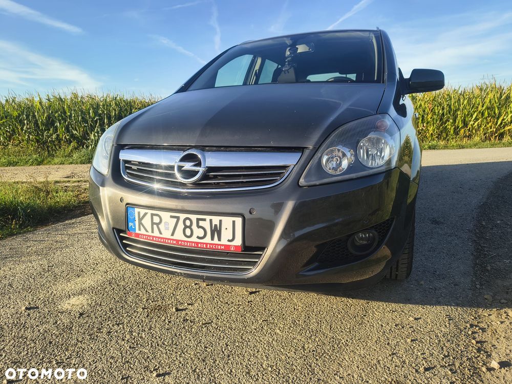 Opel Zafira 1.6 Cosmo EU5 - 17