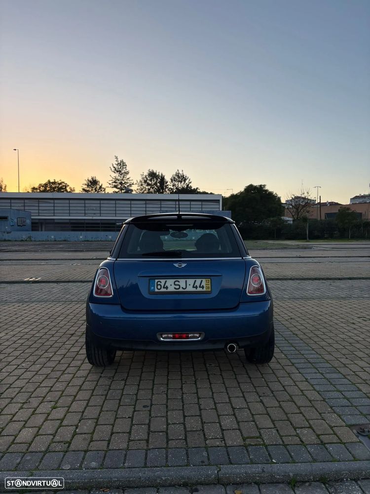 MINI 3 Portas One D - 5