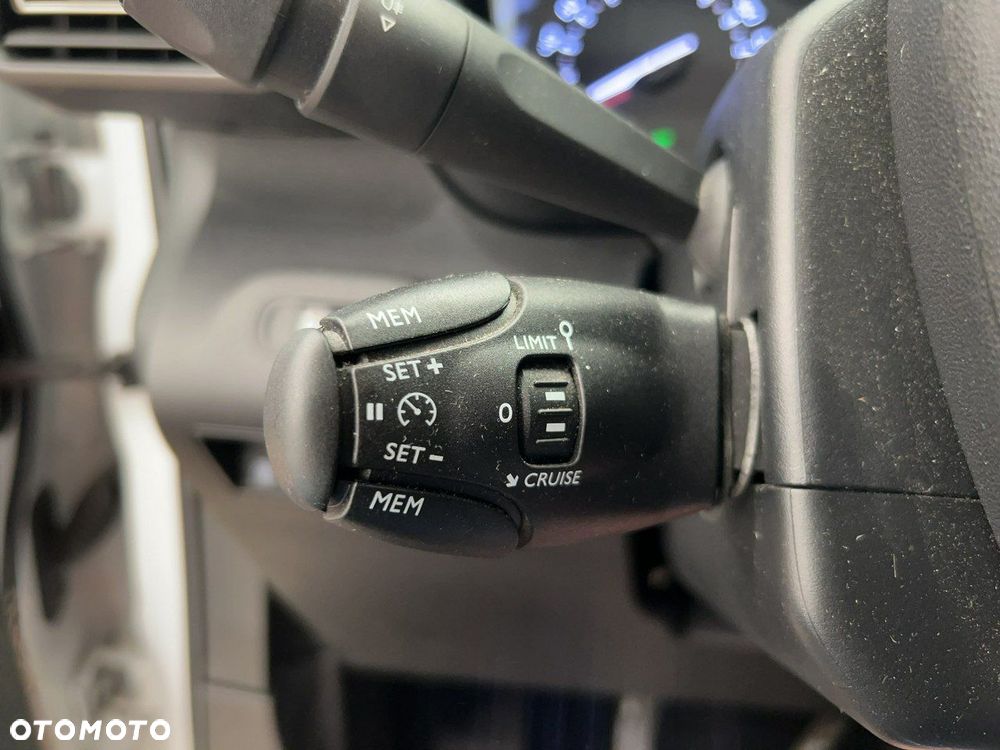 Toyota Proace City Verso 1.5 D-4D Business - 24