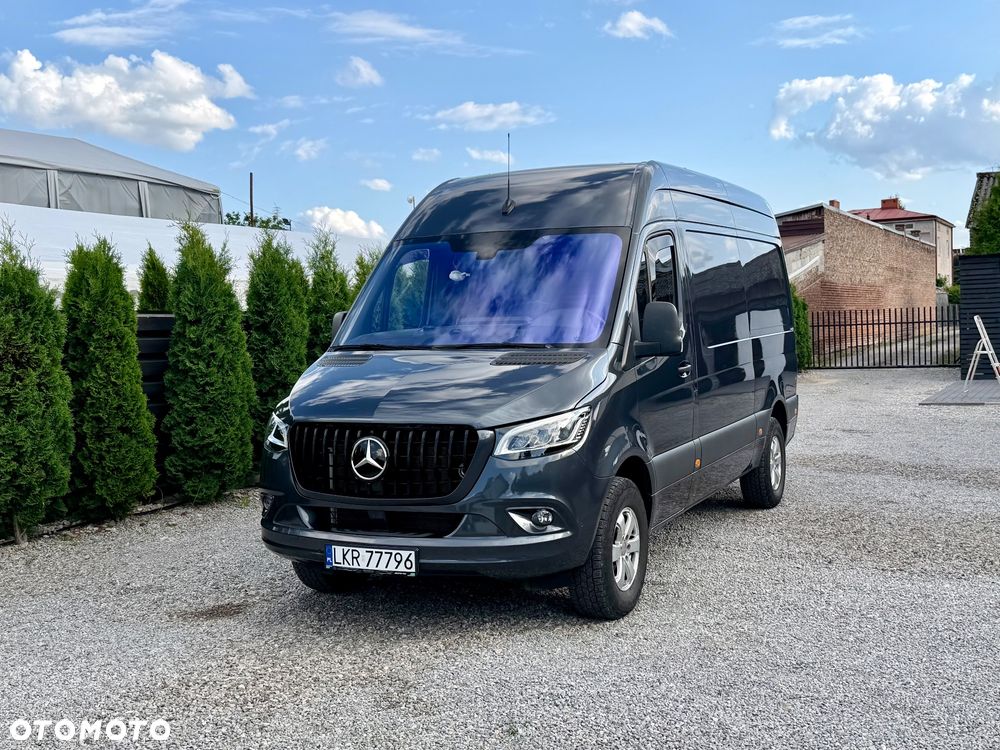 Mercedes-Benz Sprinter - 1