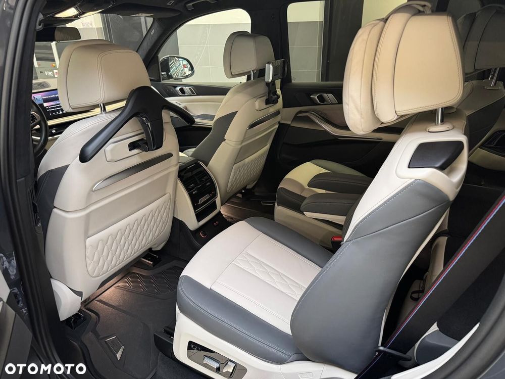 BMW X7 xDrive40i mHEV M Sport sport - 31