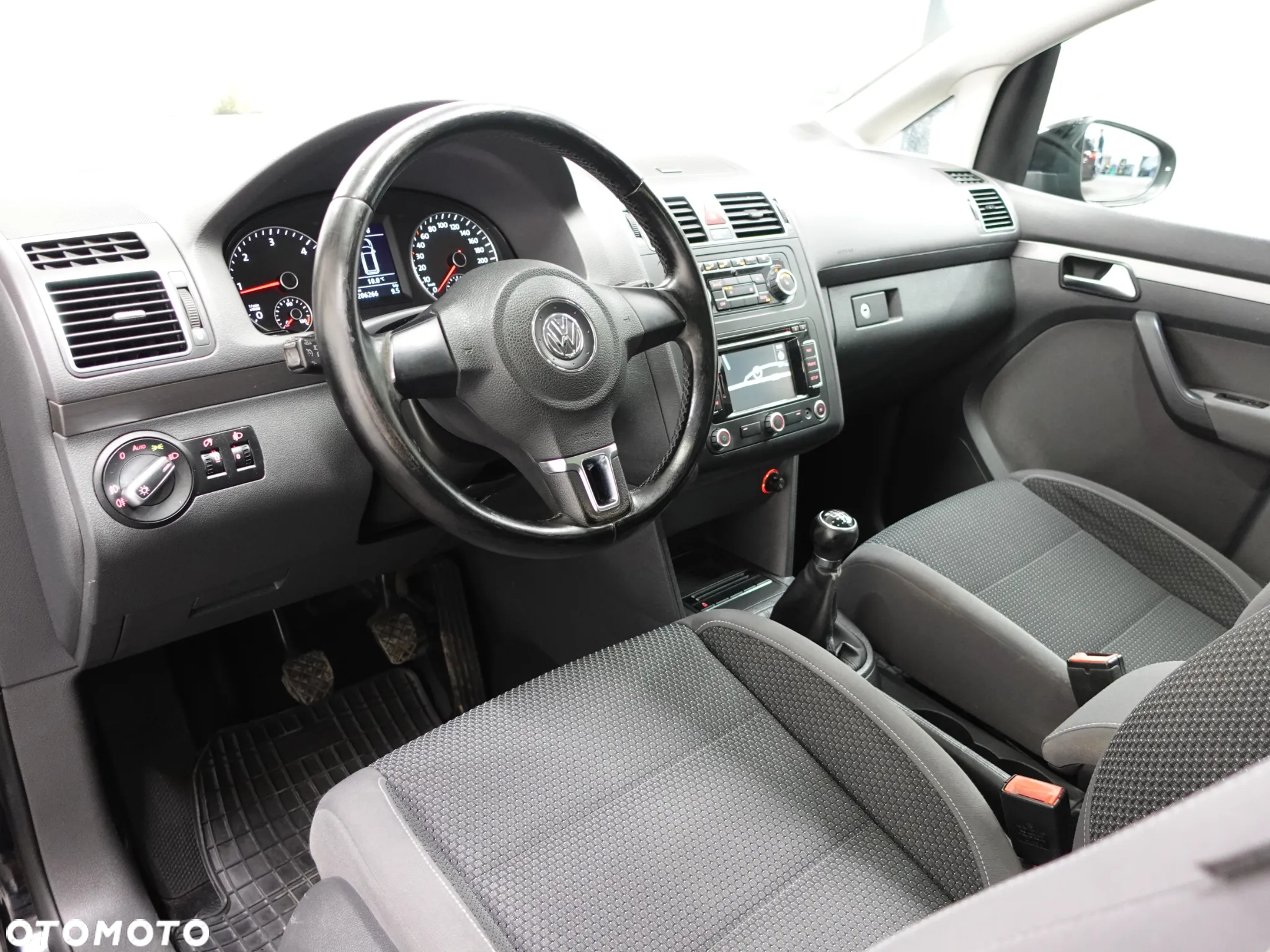 Volkswagen Touran 2.0 TDI DPF Comfortline - 20