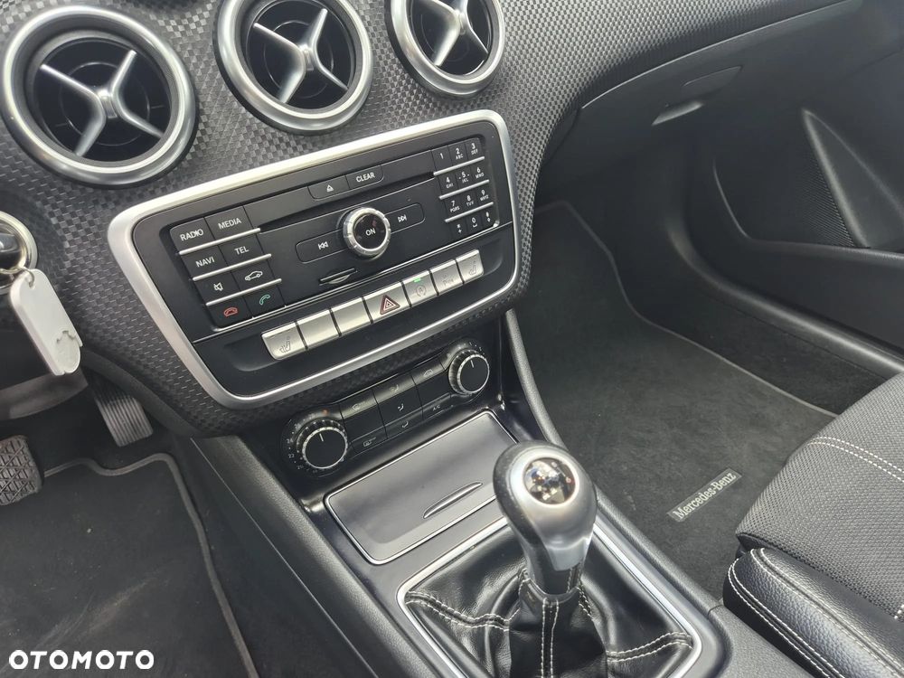 Mercedes-Benz Klasa A 180 Peak Edition - 20