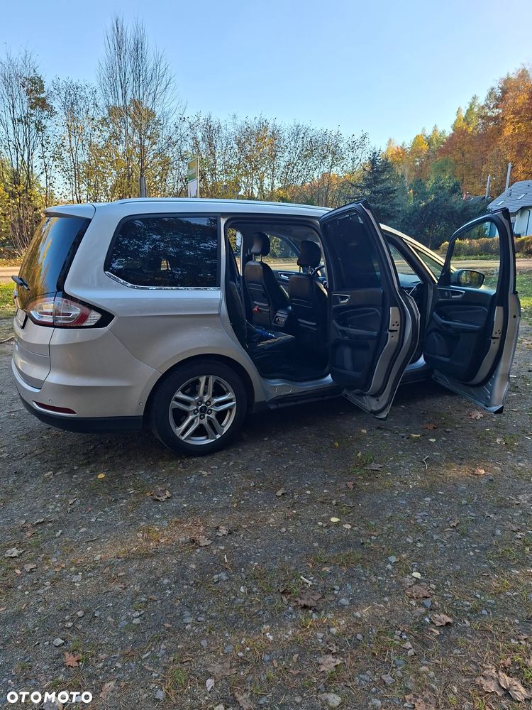 Ford Galaxy - 16