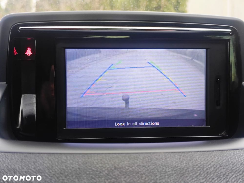 Renault Megane ENERGY dCi 110 Start & Stop Paris Business - 39