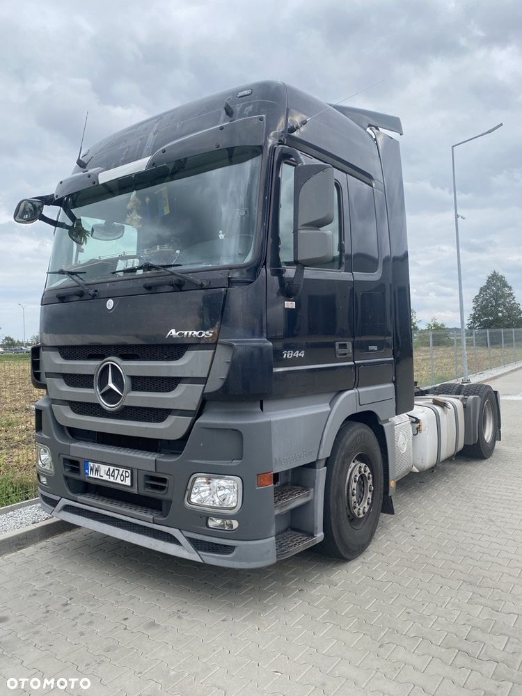 Mercedes-Benz Actros - 2