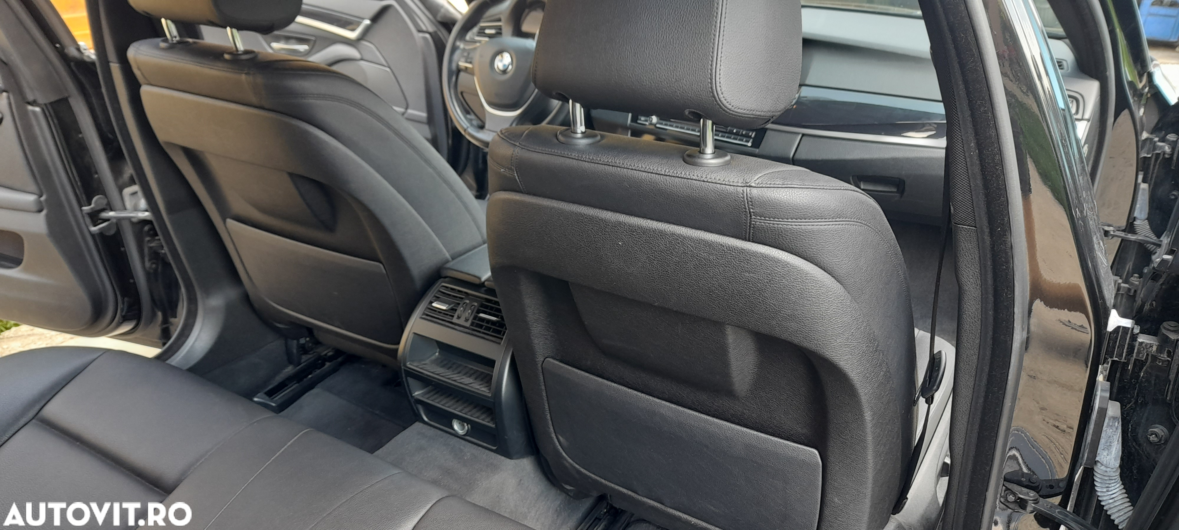 BMW Seria 5 518d Touring Aut. - 19