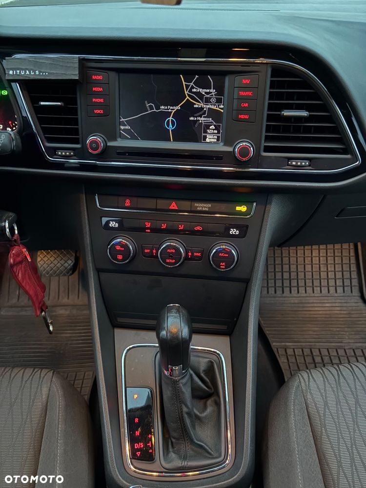 Seat Leon 1.6 TDI Style S&S DSG - 24
