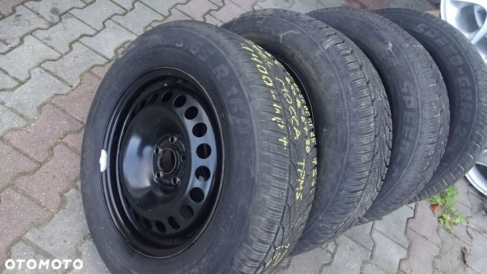 Koła całoroczne 16 5x105 Opel Mocca TPMS 215/65R16 Semperit - 1