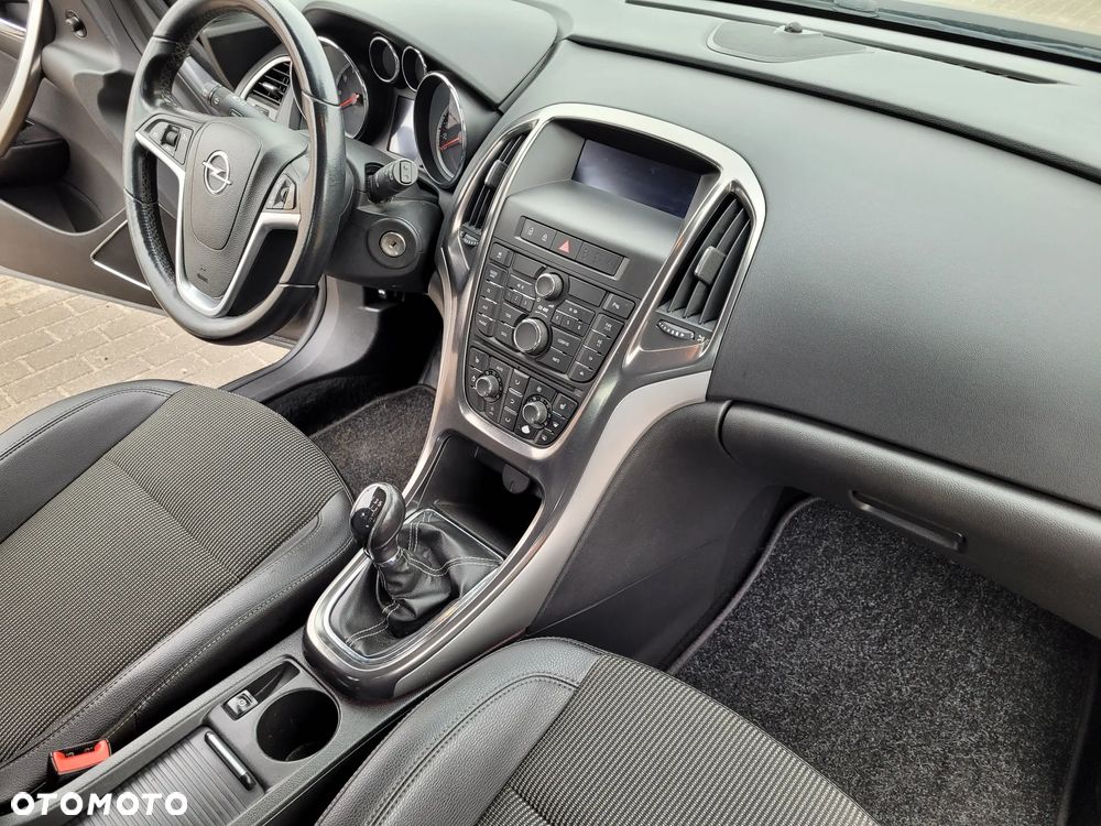 Opel Astra 1.4 Turbo Cosmo - 21