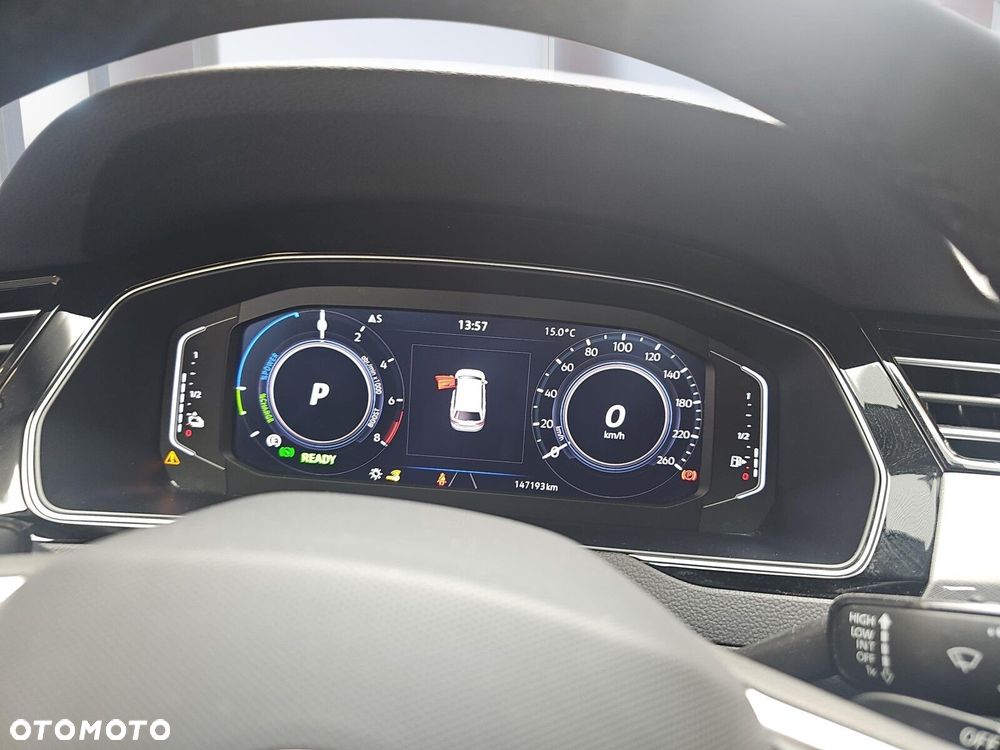 Volkswagen Passat Variant 1.4 TSI Plug-In Hybrid GTE DSG - 16