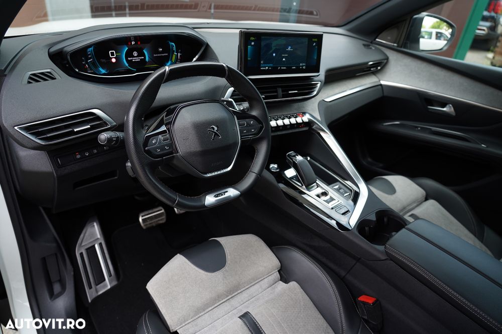 Peugeot 3008 PHEV 300 EAT8 4X4 Allure Pack - 17