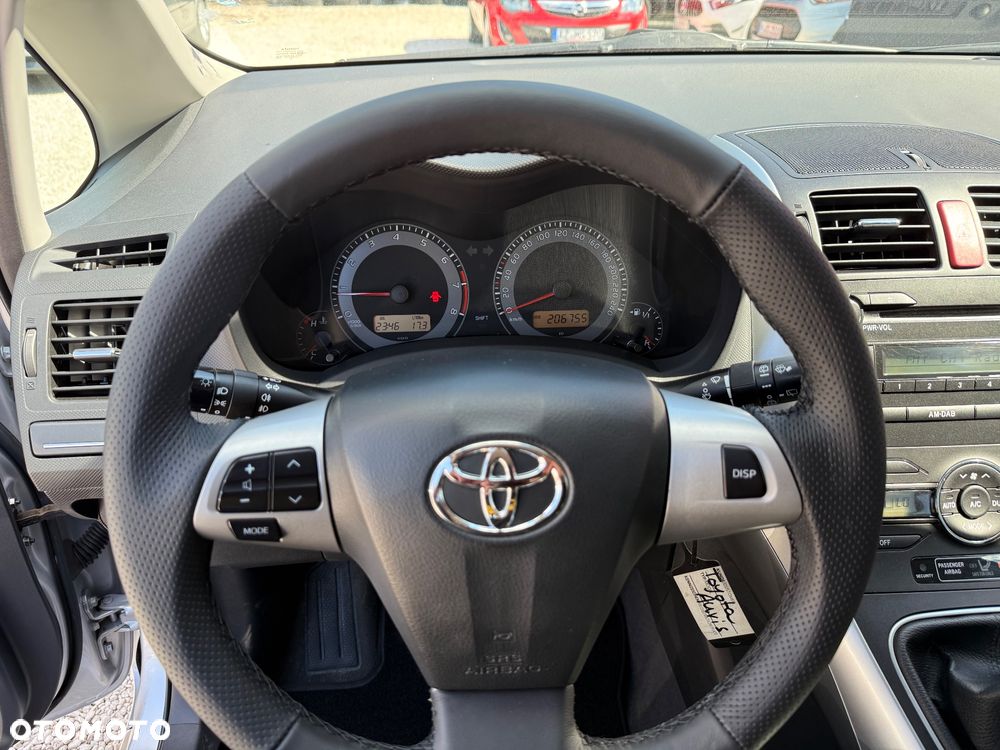 Toyota Auris 1.6 Life+ - 11