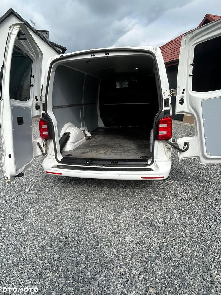 Volkswagen Transporter - 8