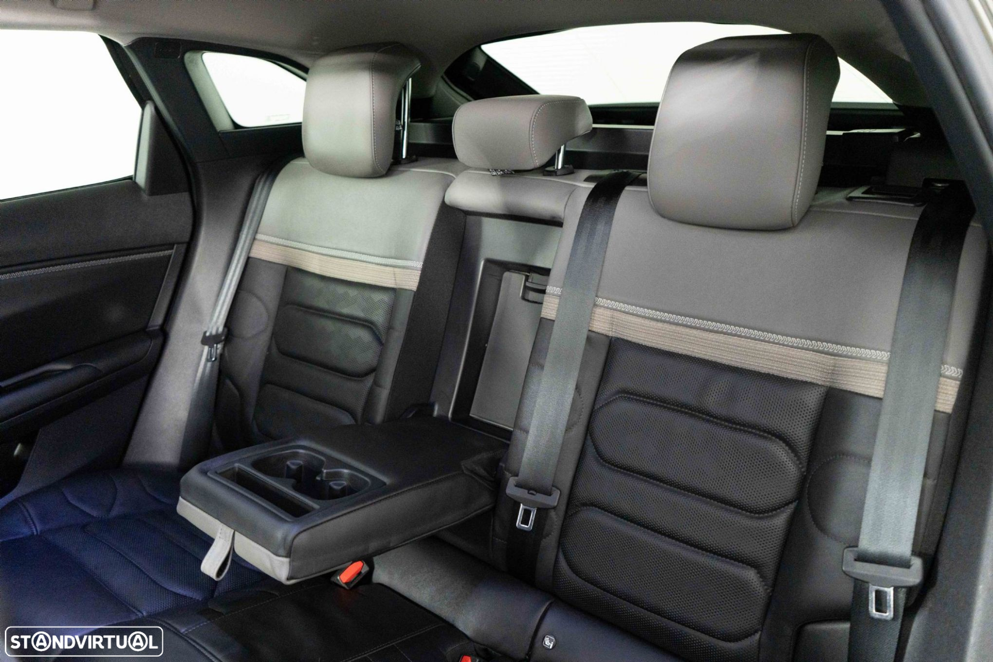 Citroën C5 X 1.6 Hybrid Shine Pack e-EAT8 - 9