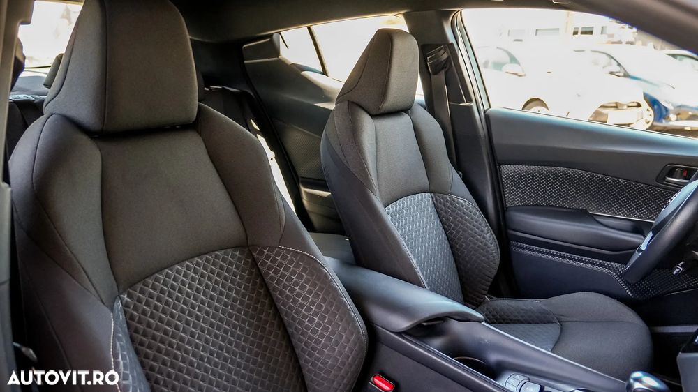 Toyota C-HR Business-Edition - 28