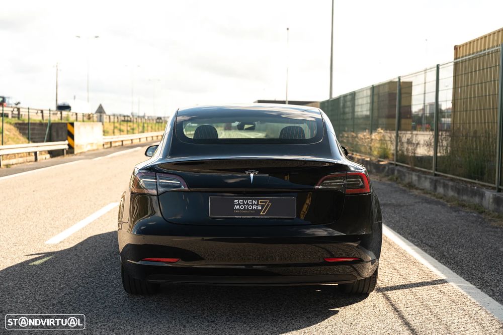 Tesla Model 3 Standard Range Plus RWD - 11
