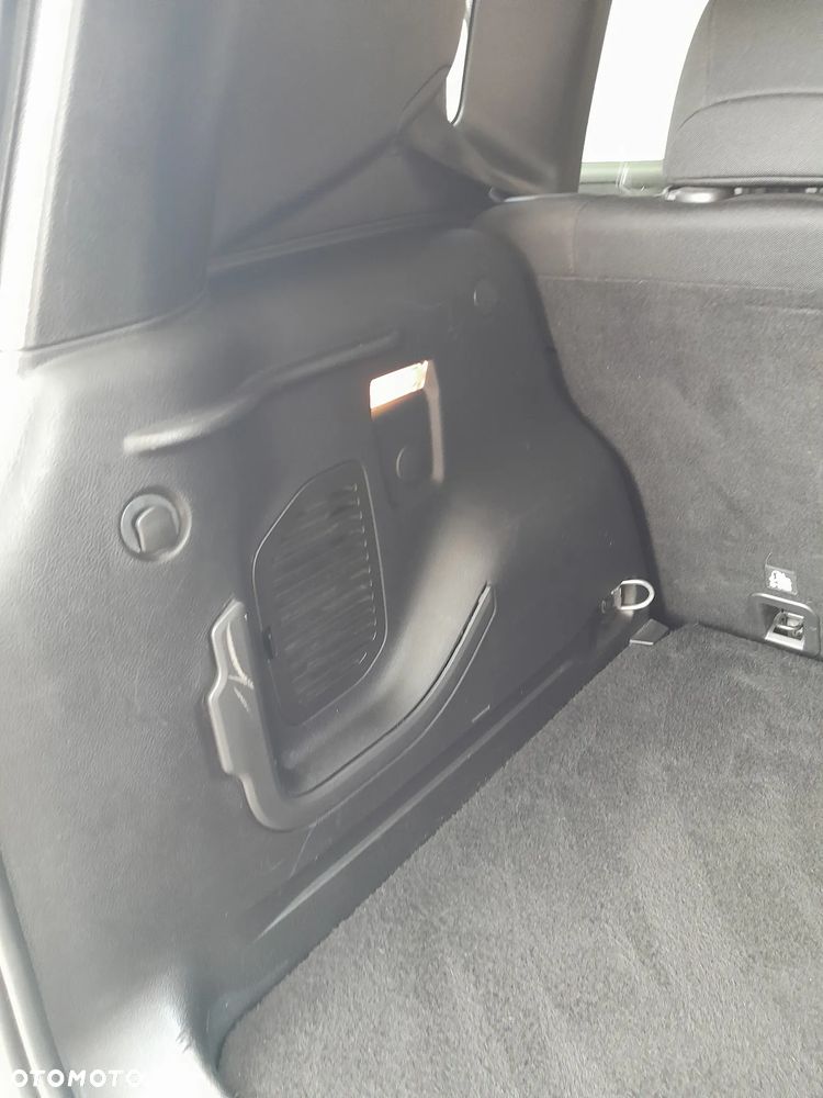 Jeep Renegade - 29