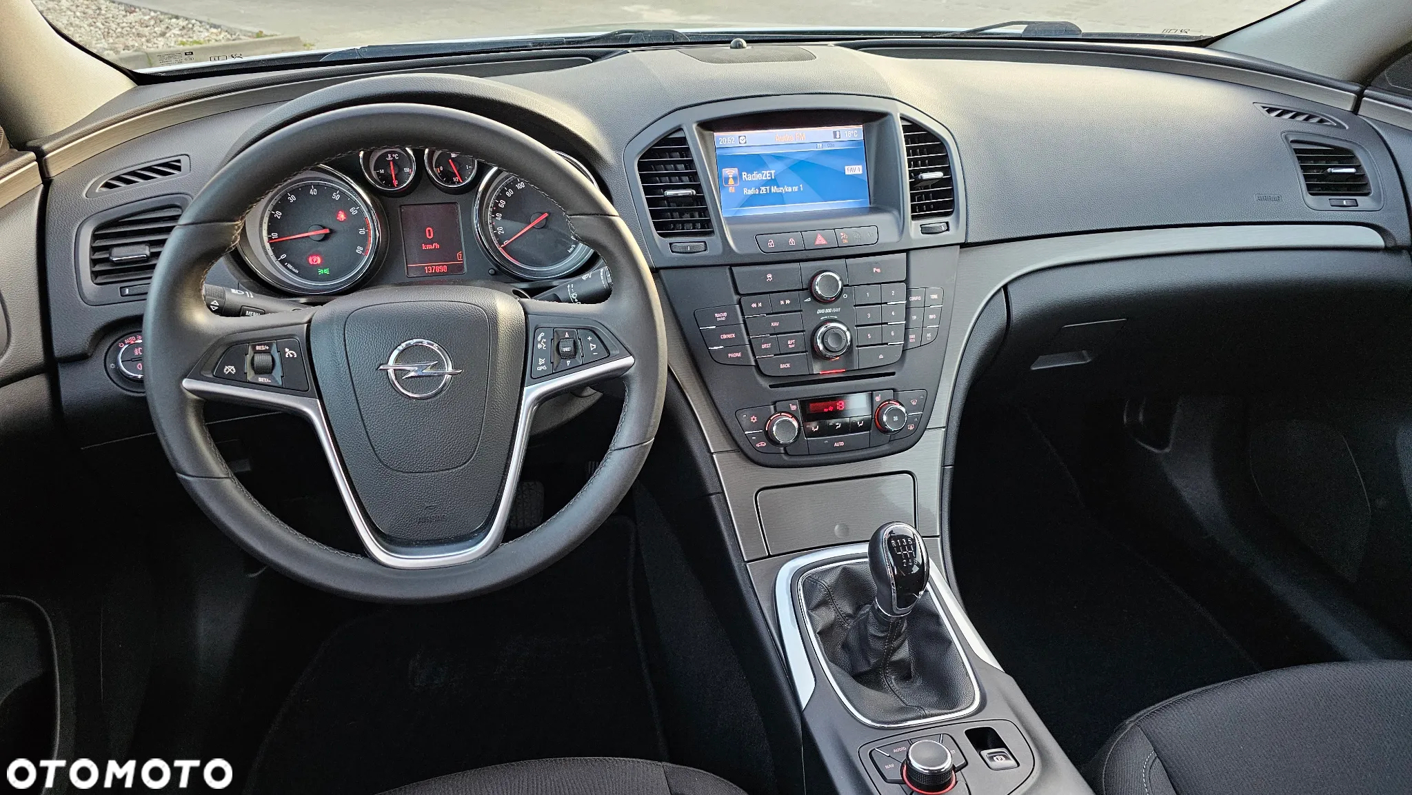 Opel Insignia 1.8 Sports Tourer - 11