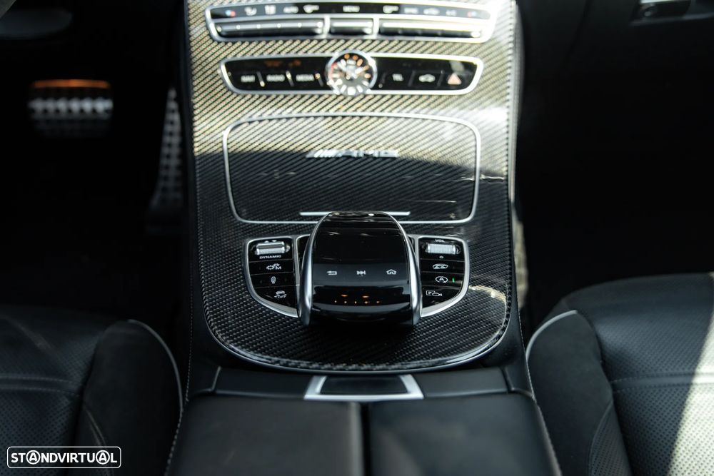 Mercedes-Benz E 63 AMG S 4-Matic+ - 36