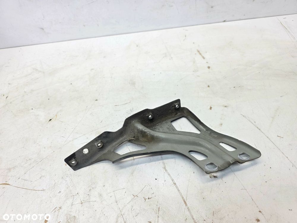 WSPORNIK MOCOWANIE BŁOTNIKA PRAWY PRZÓD AUDI Q3 8U 8U0821136 - 4